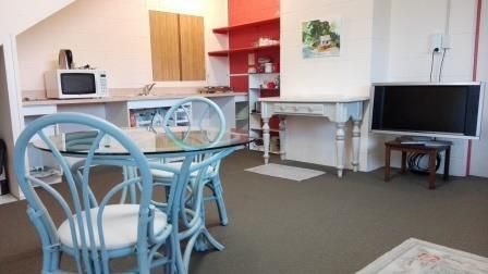 Wheelchair friendly Accommodation Parua Bay NZ Kitchenette